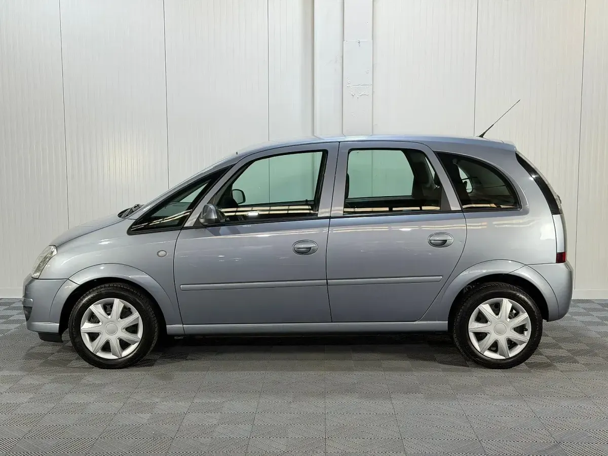 Gebraucht Opel Meriva Edition 105 PS (77 kW) 2009 Grau Van / Kleinbus