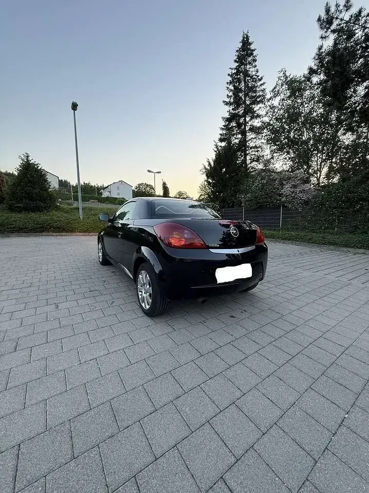 Gebraucht Opel Tigra Sport 90 PS (66 kW) 2005 Schwarz Cabrio