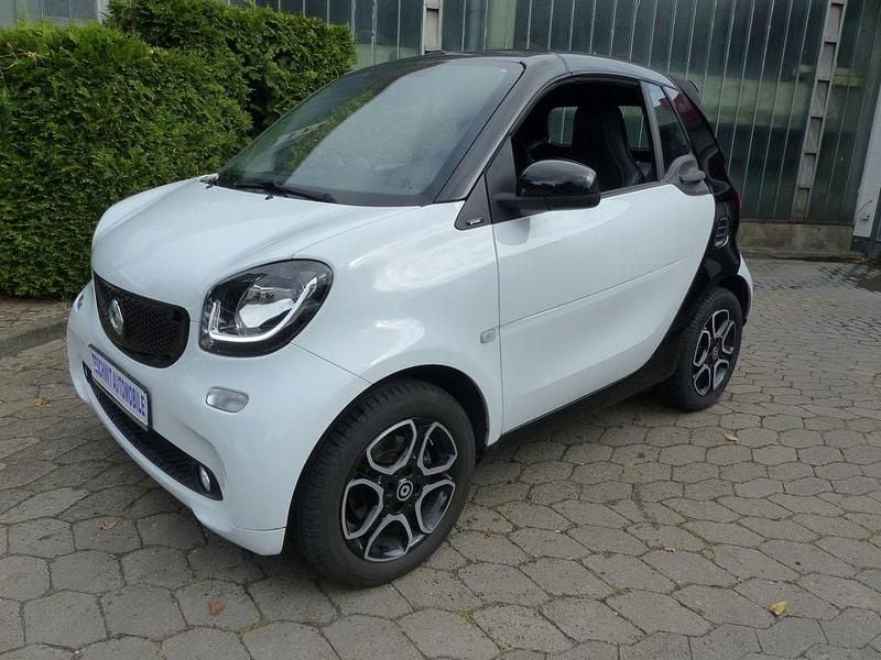 Gebraucht Smart ForTwo Cabrio Prime 71 PS (52 kW) 2018 Weiß/schwarz Cabrio
