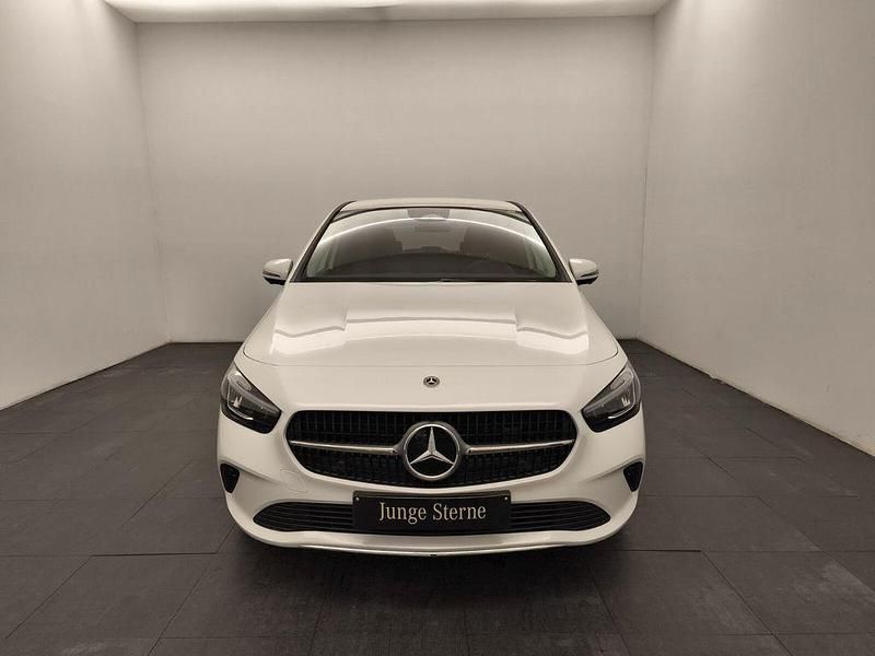 Gebraucht Mercedes E250 Advanced 163 PS (119 kW) 2025 Weiß Limousine