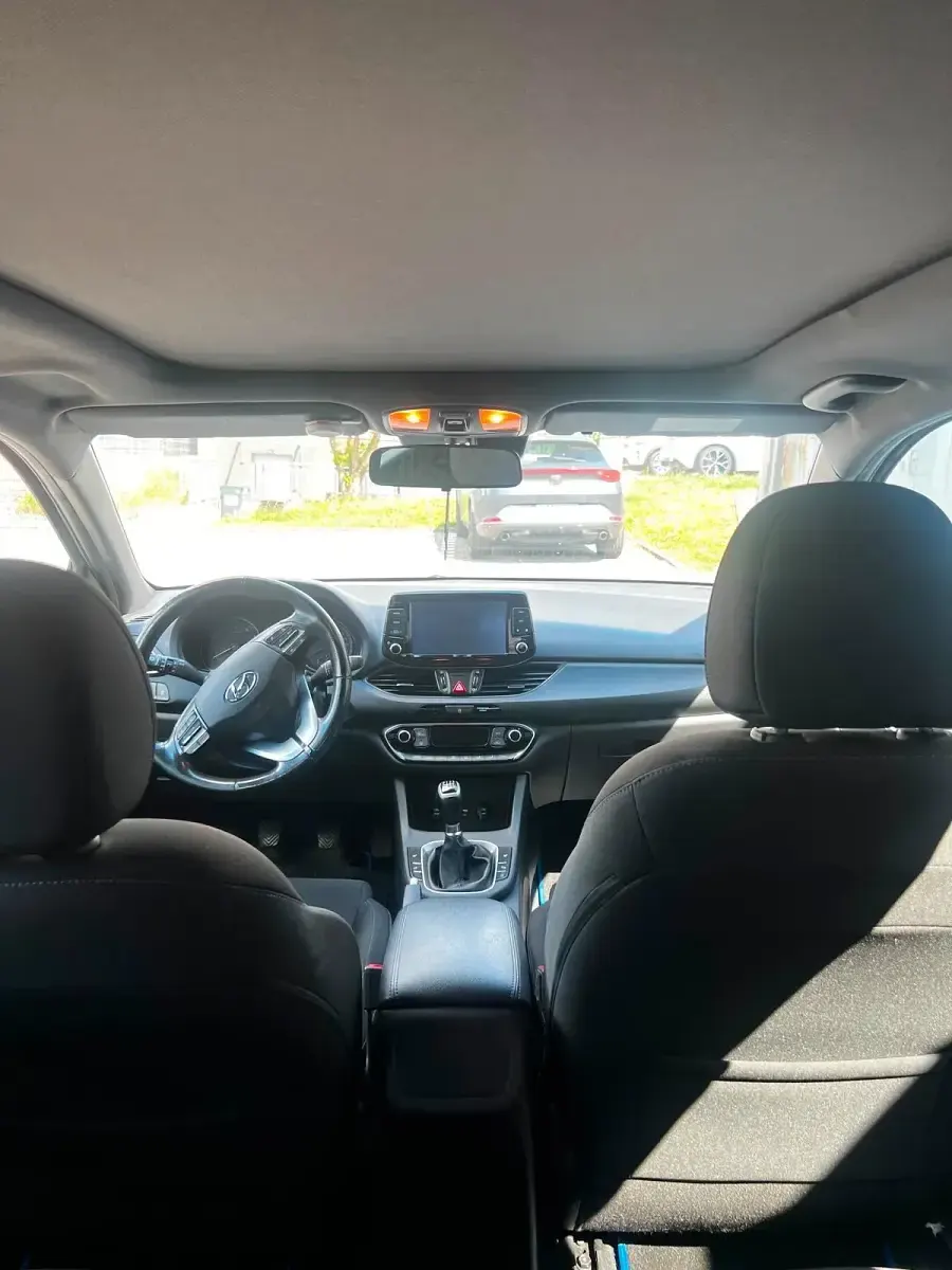 Gebraucht Hyundai i30 Passion 120 PS (88 kW) 2018 Blau Kleinwagen