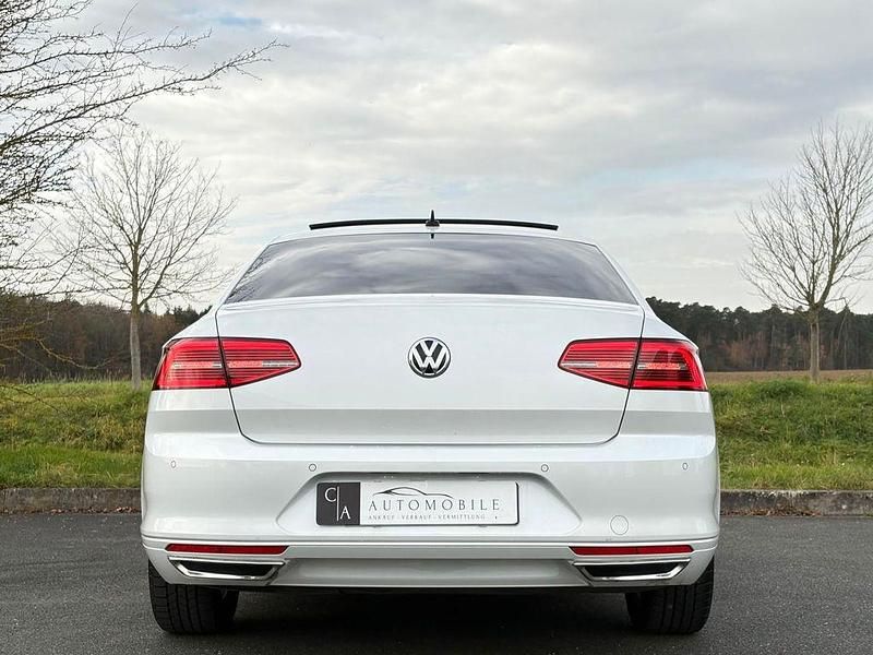 Gebraucht VW Passat 120 PS (88 kW) 2017 Weiß Limousine