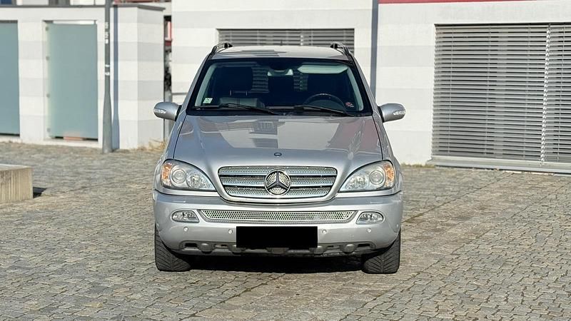 Gebraucht Mercedes ML270 163 PS (119 kW) 2004 Silber SUV
