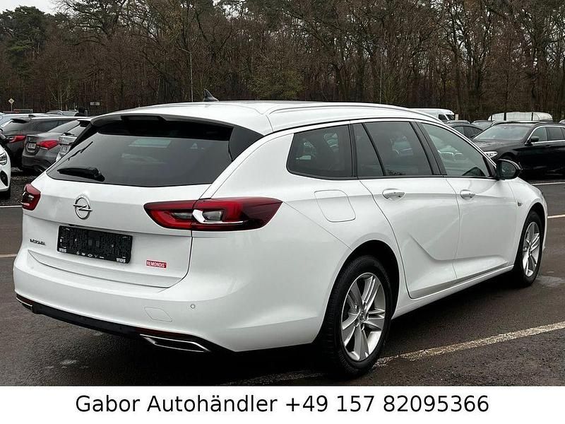 Gebraucht Opel Insignia Business 174 PS (127 kW) 2022 Weiß Kombi