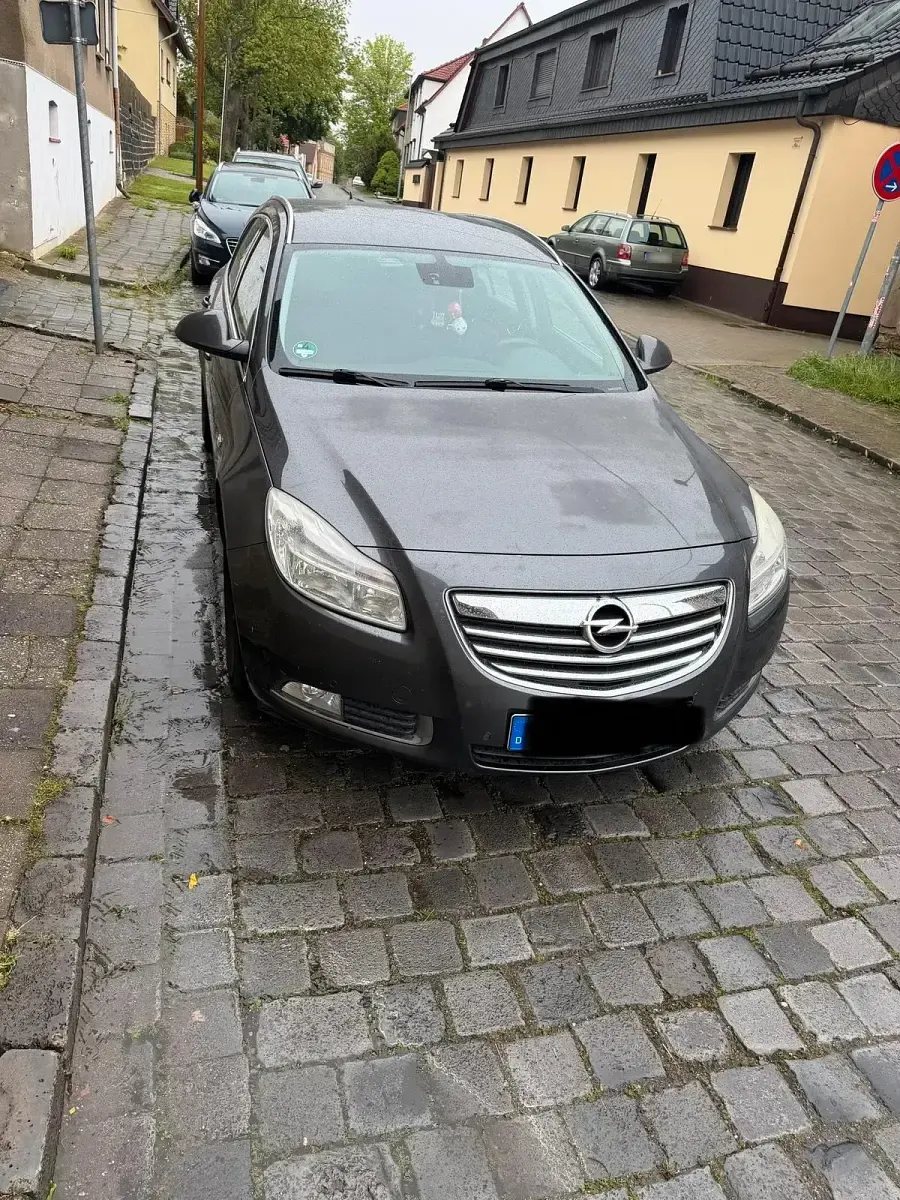 Gebraucht Opel Insignia Sport 160 PS (117 kW) 2009 Grau Kombi