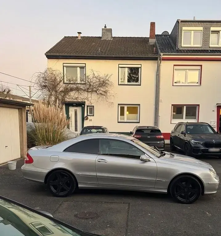 Gebraucht Mercedes CLK270 Elegance 170 PS (125 kW) 2006 Silber Coupé