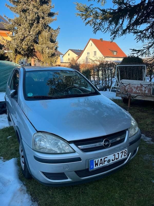 Grau Gebraucht 2004 Opel Corsa Coupé | 300 € - Bild 1/4
