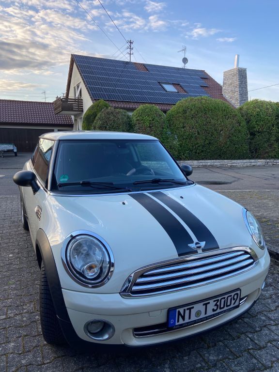 Beige Gebraucht 2010 Mini ONE Kleinwagen | 4.500 € (Fairer Preis) - Bild 1/4