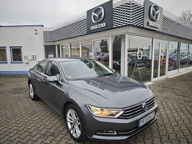 Gebraucht VW Passat Comfortline 179 PS (131 kW) 2015 Schwarz Limousine