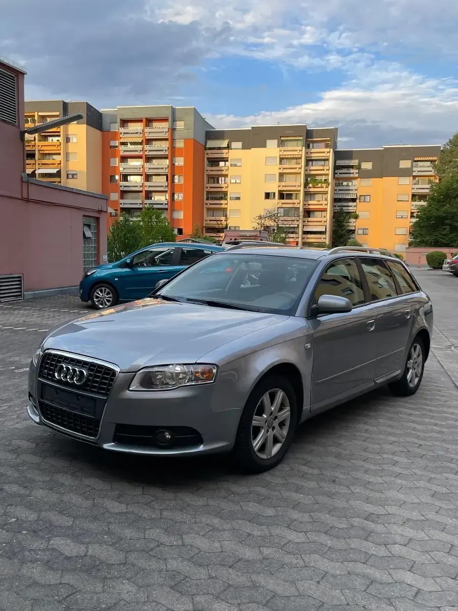 Gebraucht Audi A4 140 PS (102 kW) 2005 Grau Kombi