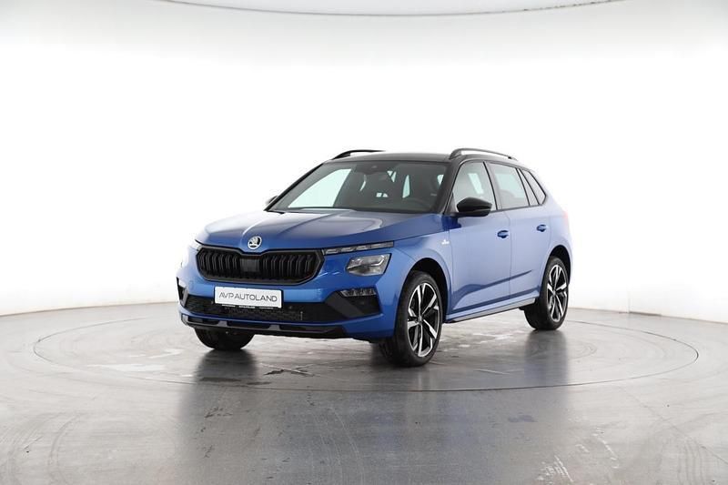 Race blau Neu 2025 Skoda Kamiq Monte Carlo SUV | 32.985 € (Teuer) - Bild 1/4