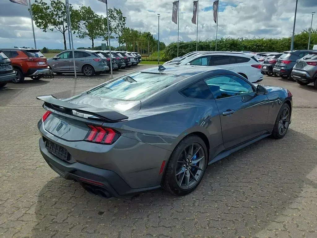 Neu Ford Mustang Dark Horse 454 PS (333 kW) 2025 Grau