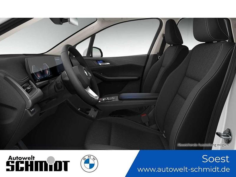 Gebraucht BMW 220 Active Tourer 170 PS (125 kW) 2025 Alpinweiß Van / Kleinbus
