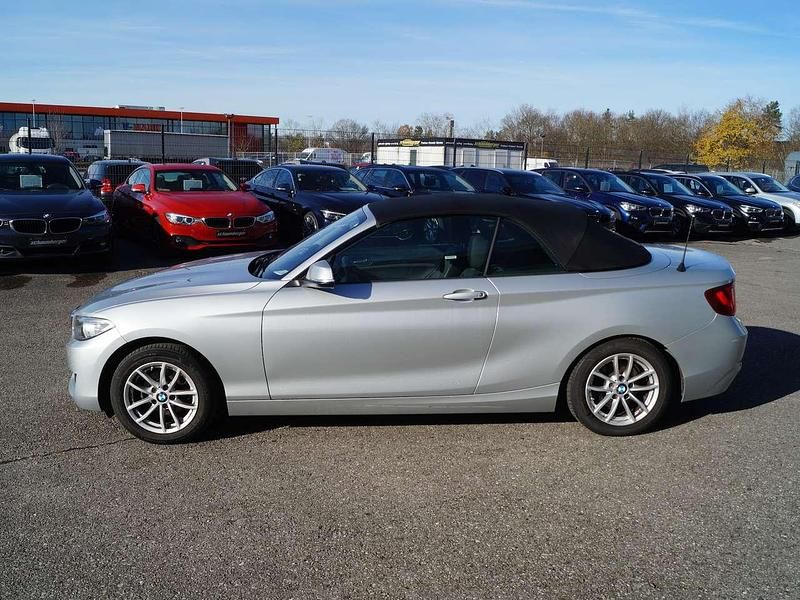Gebraucht BMW 218 136 PS (100 kW) 2017 Glaciersilber Cabrio