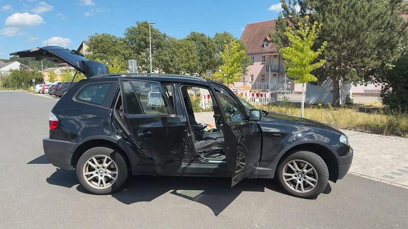 Second-hand BMW X3 150 CP (110 kW) 2006 Negru SUV