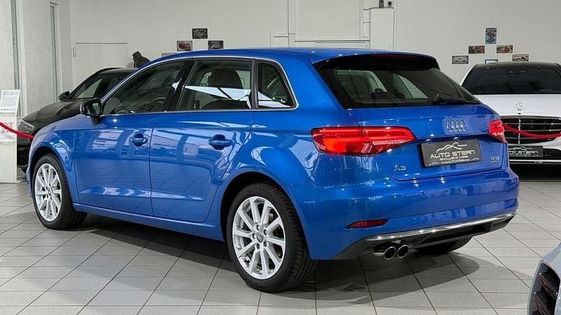 Gebraucht Audi A3 Design 190 PS (139 kW) 2018 Blau Limousine