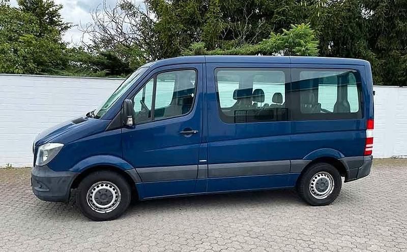 Blau Gebraucht 2015 Mercedes Sprinter Van | 18.900 € (Teuer) - Bild 1/4