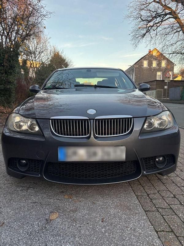 Gebraucht BMW 325 218 PS (160 kW) 2005 Grau Limousine