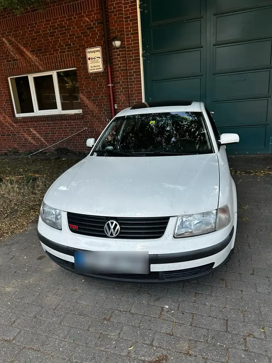 Gebraucht VW Passat 110 PS (80 kW) 1997 Weiß Limousine
