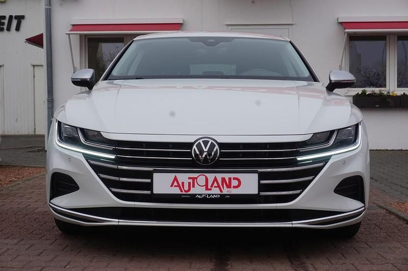 Gebraucht VW Arteon Elegance 150 PS (110 kW) 2023 Weiß Kombi