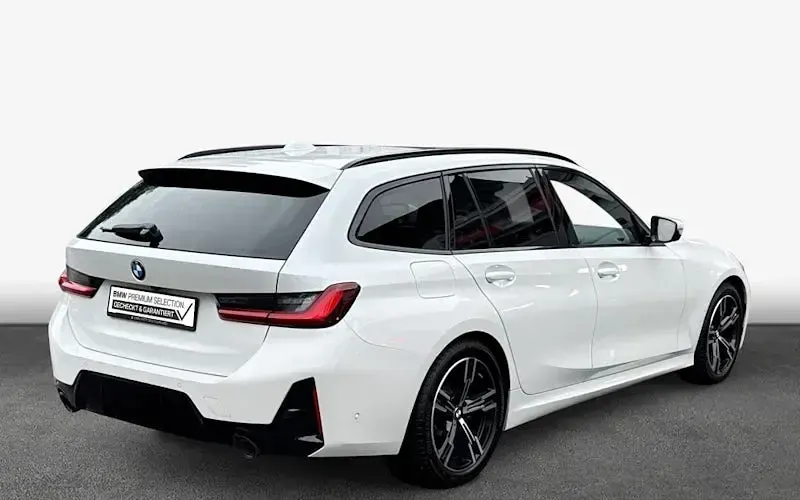 Używany BMW 320 Performance 184 KM (135 kW) 2024 Biały Kombi