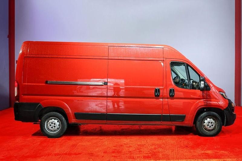 Gebraucht Peugeot Boxer 165 PS (121 kW) 2023 Van