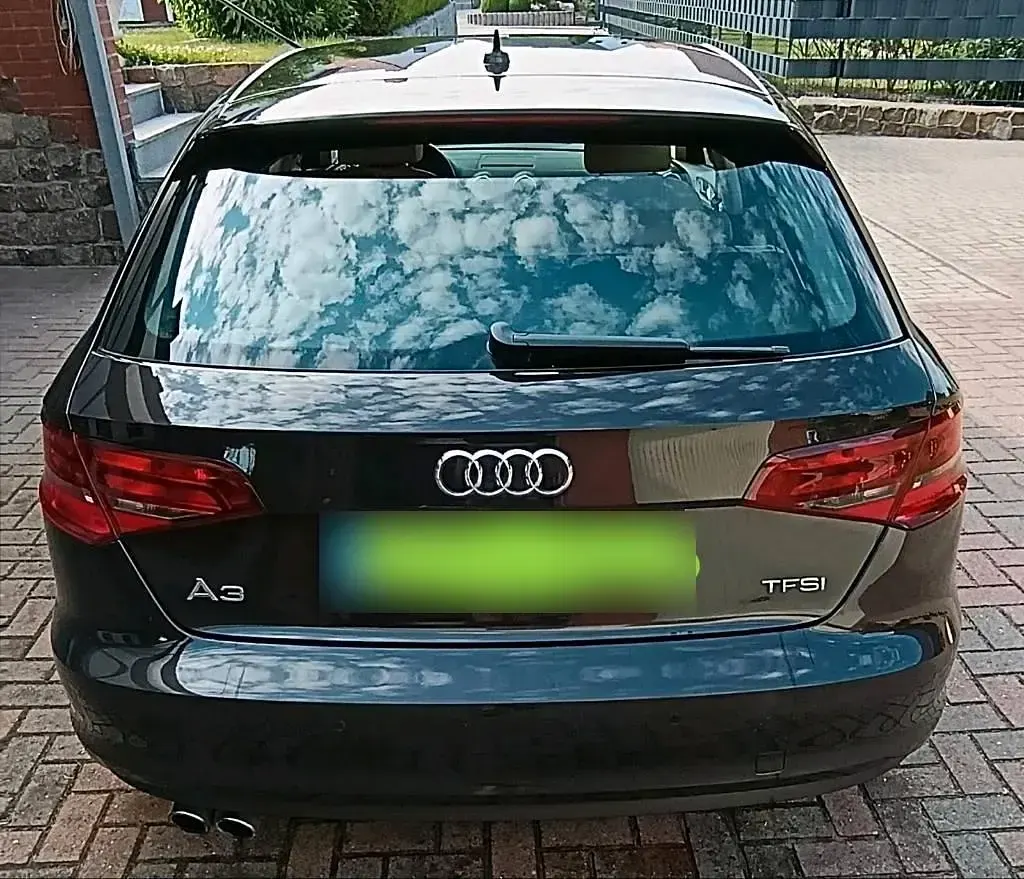 Gebraucht Audi A3 Ambiente 140 PS (102 kW) 2013 Braun Limousine