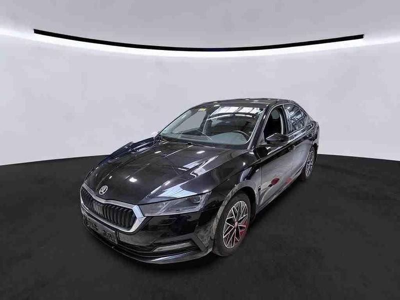 Schwarz Gebraucht 2022 Skoda Octavia Clever Limousine | 21.990 € (Teuer) - Bild 1/4