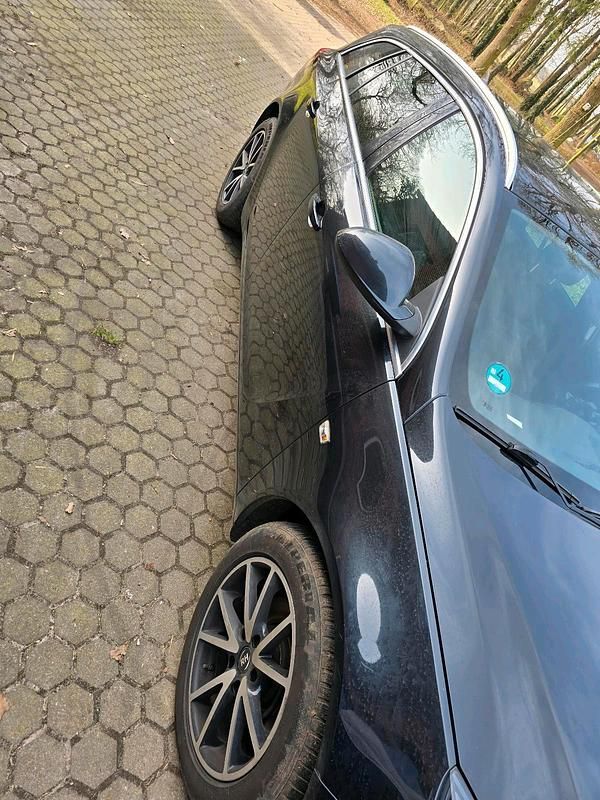 Gebraucht Opel Insignia 170 PS (125 kW) 2015 Schwarz Kombi