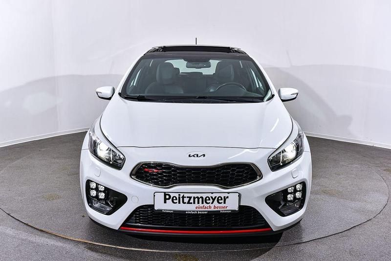 Gebraucht Kia Ceed GT GT 204 PS (150 kW) 2015 (hw2) deluxe white Limousine