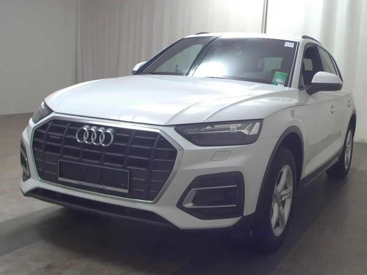 Gebraucht Audi Q5 Basis 299 PS (219 kW) 2022 Gletscherweiss metallic SUV