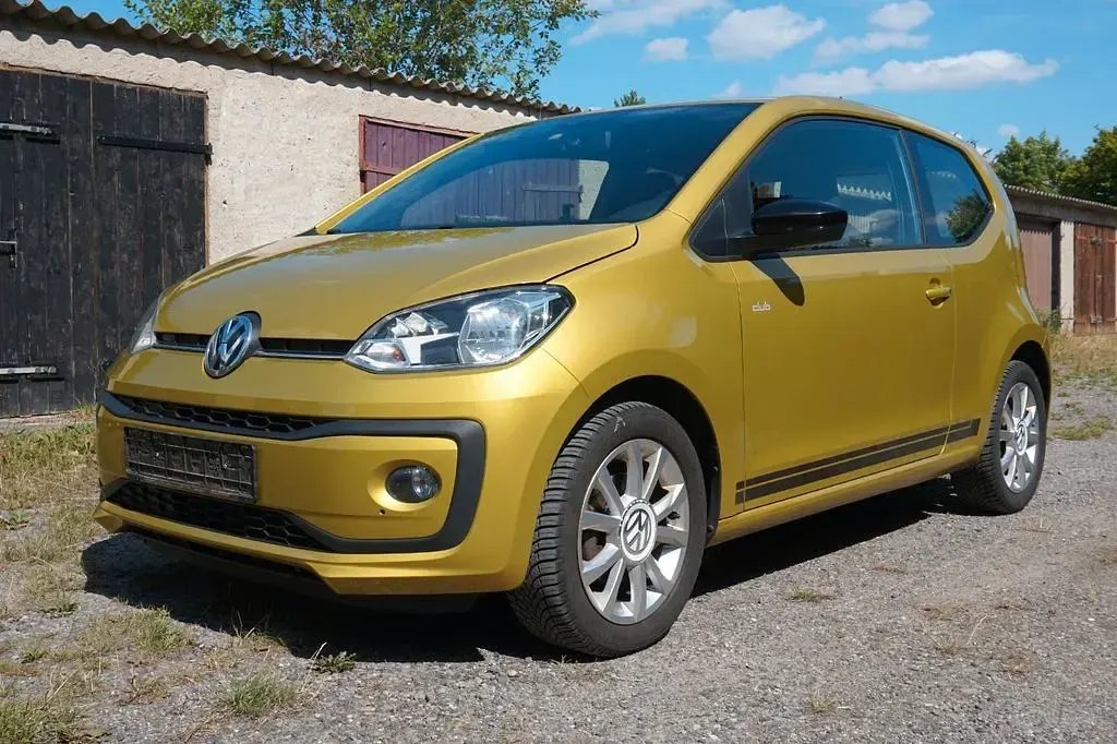 Gebraucht VW up! CLUB 60 PS (44 kW) 2017 Gelb Kleinwagen