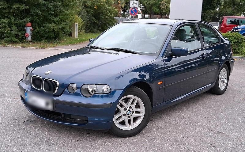 Blau Gebraucht 2003 BMW 316 Compact Kleinwagen | 1.650 € - Bild 1/4
