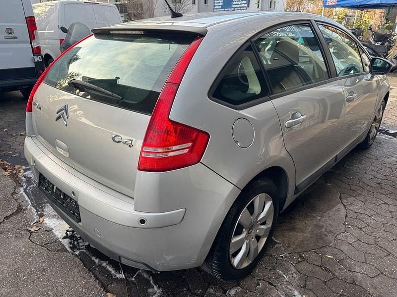 Gebraucht Citroën C4 120 PS (88 kW) 2010 Silber Limousine