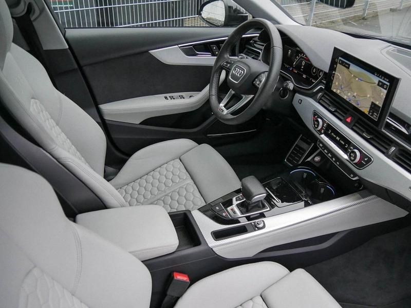 Gebraucht Audi RS4 Ambiente 450 PS (330 kW) 2022 Navarrablau metallic Kombi