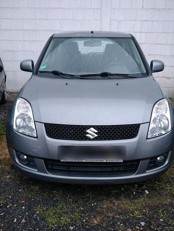 Grau Gebraucht 2007 Suzuki Swift Kleinwagen | 2.100 € (Superpreis) - Bild 1/4