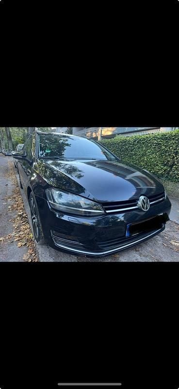 Schwarz Gebraucht 2016 VW Golf VII Kombi | 8.400 € (Guter Preis) - Bild 1/4
