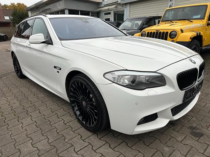 Gebraucht BMW 525 M Sport 218 PS (160 kW) 2012 Weiß Kombi