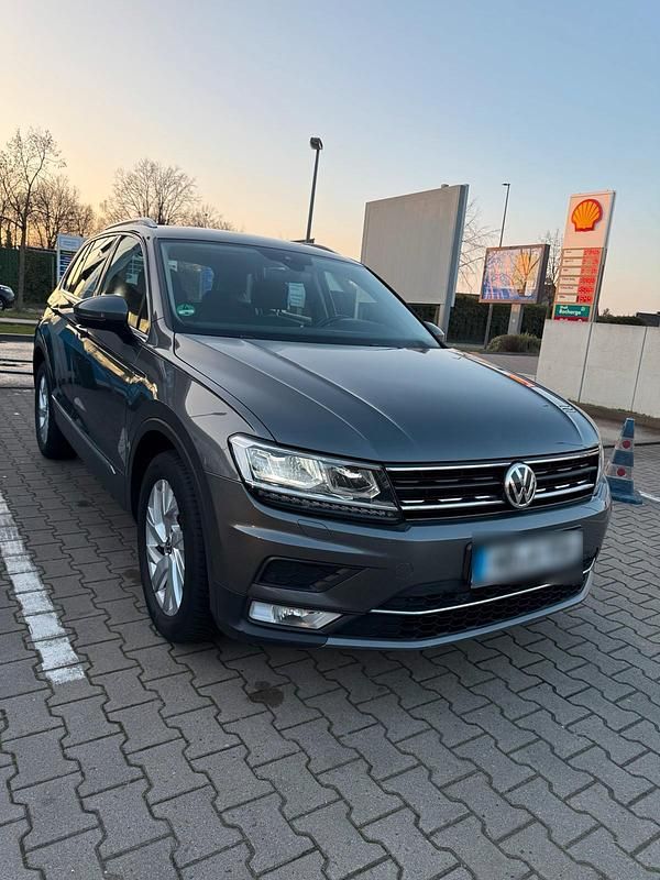 Gebraucht VW Tiguan 190 PS (139 kW) 2017 Grau SUV