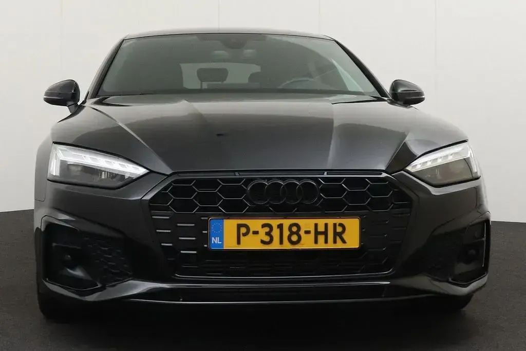 Gebraucht Audi A5 Sportback Competition 150 PS (110 kW) 2022 Schwarz Kleinwagen