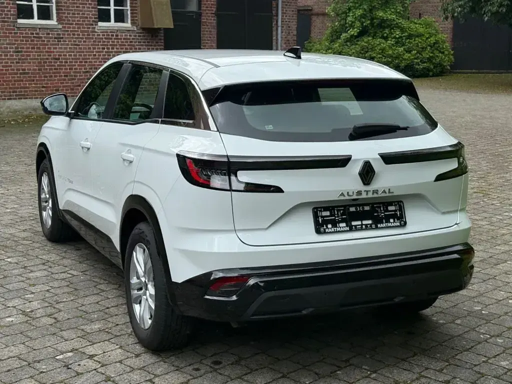 Gebraucht Renault Austral Evolution 158 PS (116 kW) 2024 Weiß SUV