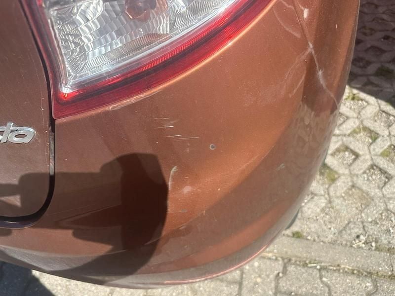 Gebraucht Ford Fiesta SYNC Edition 80 PS (58 kW) 2013 Braun Kleinwagen