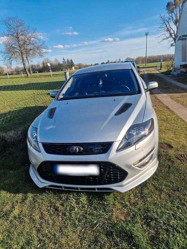 Gebraucht Ford Mondeo 239 PS (175 kW) 2012 Silber Limousine