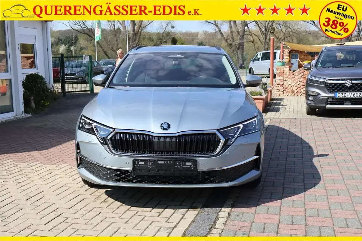 Neu Skoda Octavia Dynamic 150 PS (110 kW) 2026 Smokey diamond silver Kombi