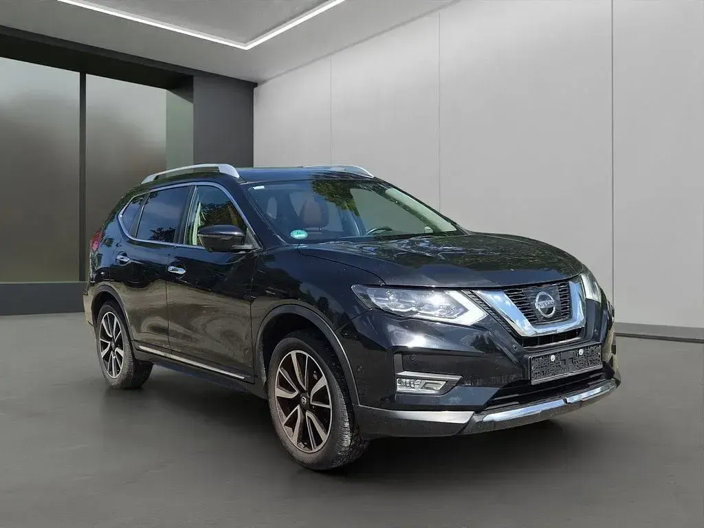 Gebraucht Nissan X-Trail Tekna 163 PS (119 kW) 2018 Schwarz SUV