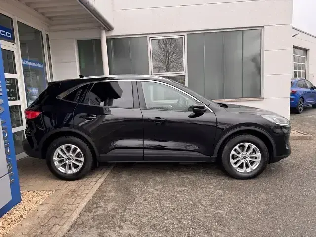 Gebraucht Ford Kuga Titanium 225 PS (165 kW) 2022 Schwarz SUV