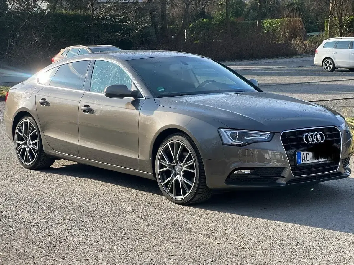 Gebraucht Audi A5 Design 177 PS (130 kW) 2015 Andere farben Coupé