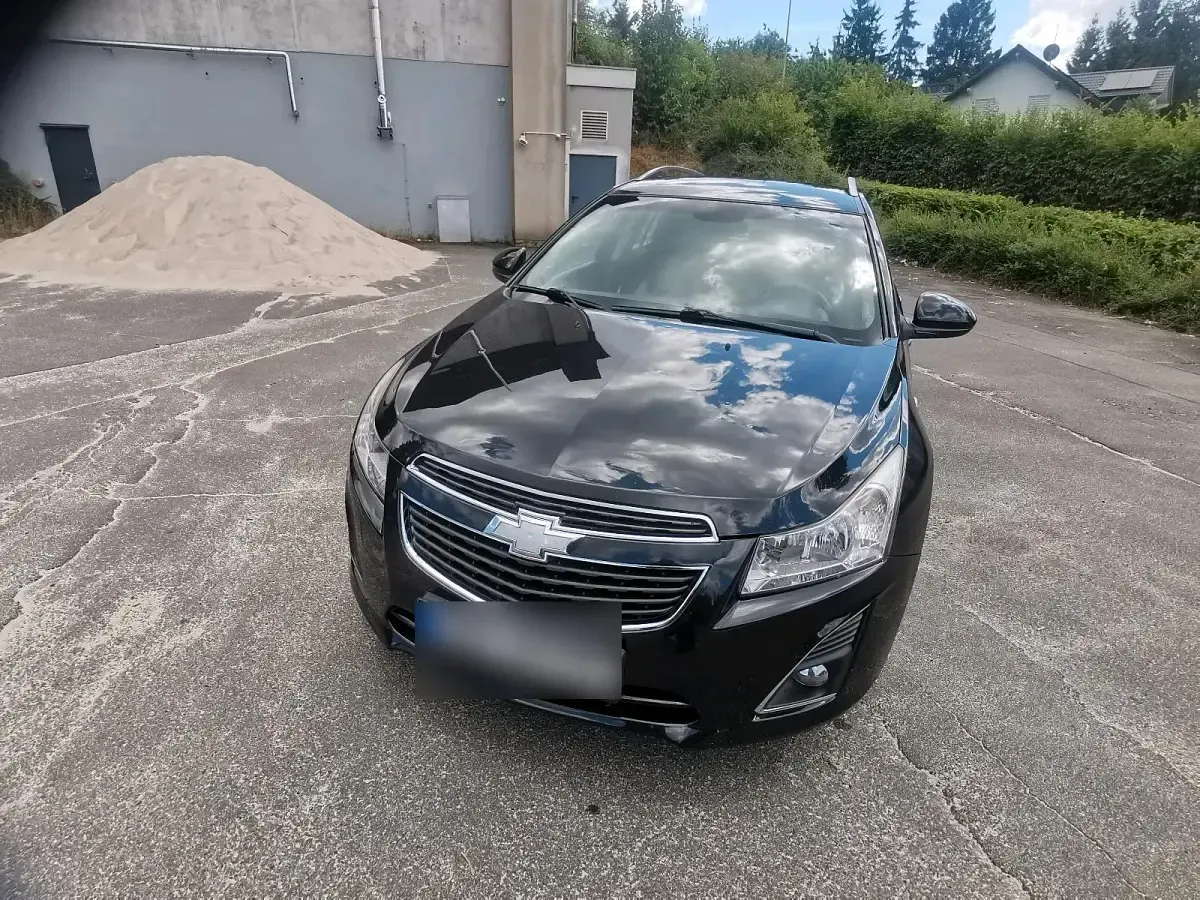 Gebraucht Chevrolet Cruze 131 PS (96 kW) 2013 Schwarz Kombi