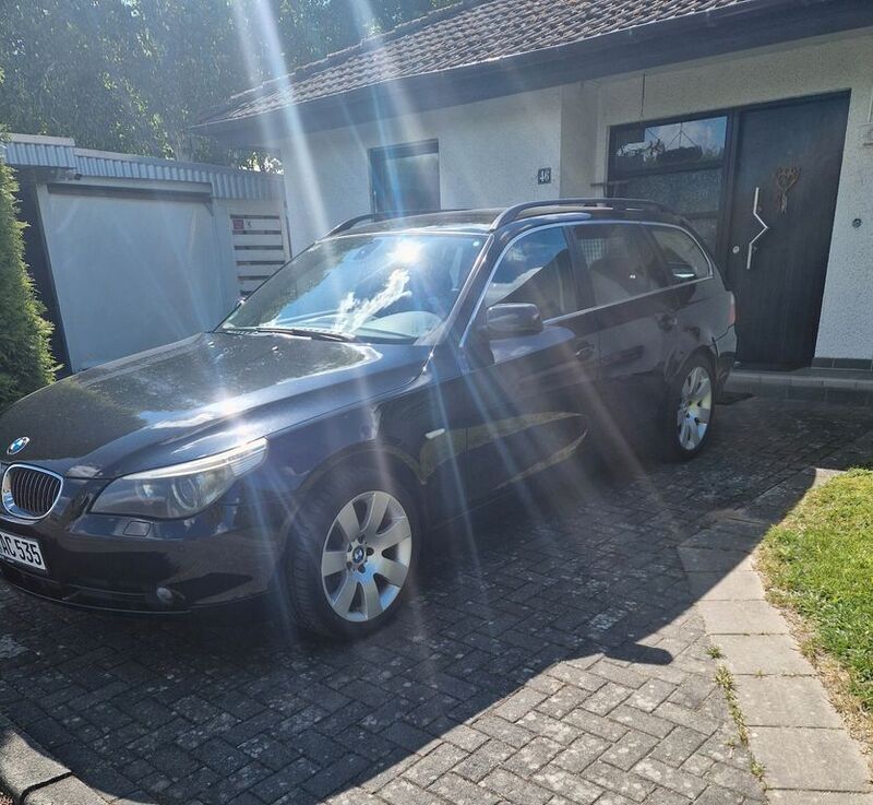 Schwarz Gebraucht 2007 BMW 525 Advantage Kombi | 4.999 € (Fairer Preis) - Bild 1/4