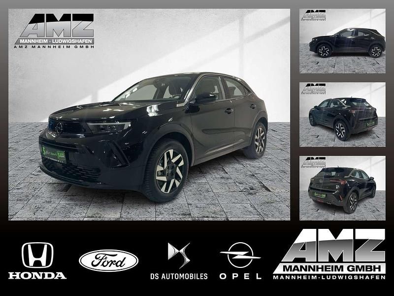Lackierung schwarz perla nera/ Gebraucht 2024 Opel Mokka Elegance SUV | 25.990 € (Fairer Preis) - Bild 1/4